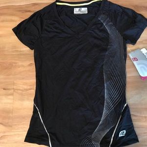 Road Runner Sports technical t-shirt NWT